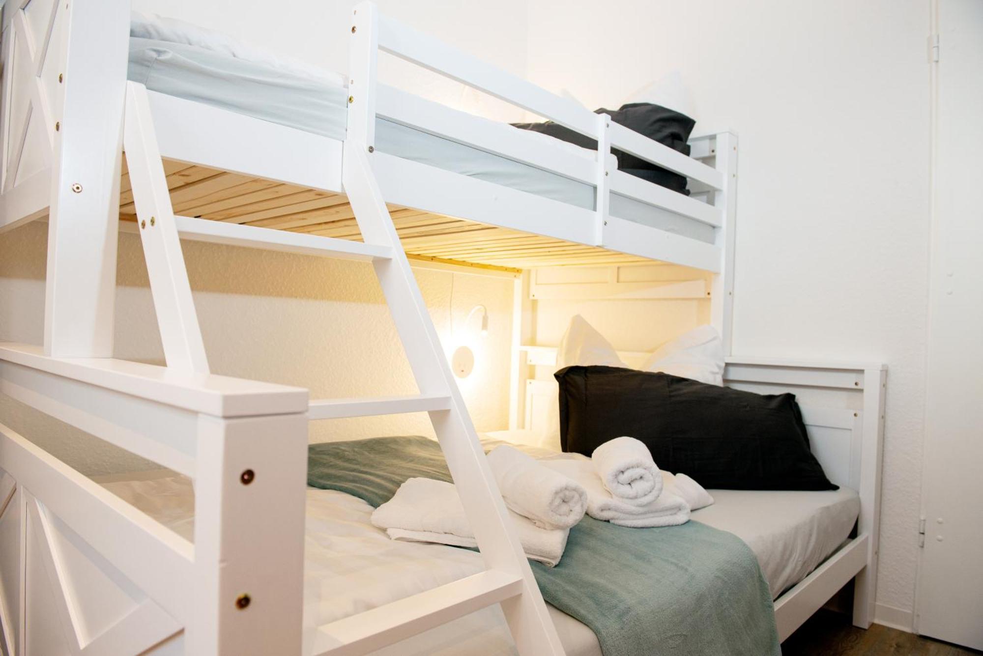 Savor Appartement 5 Personen 2 Schlafzimmer Babybett Netflix Balkon Zentrum بوتسن المظهر الخارجي الصورة